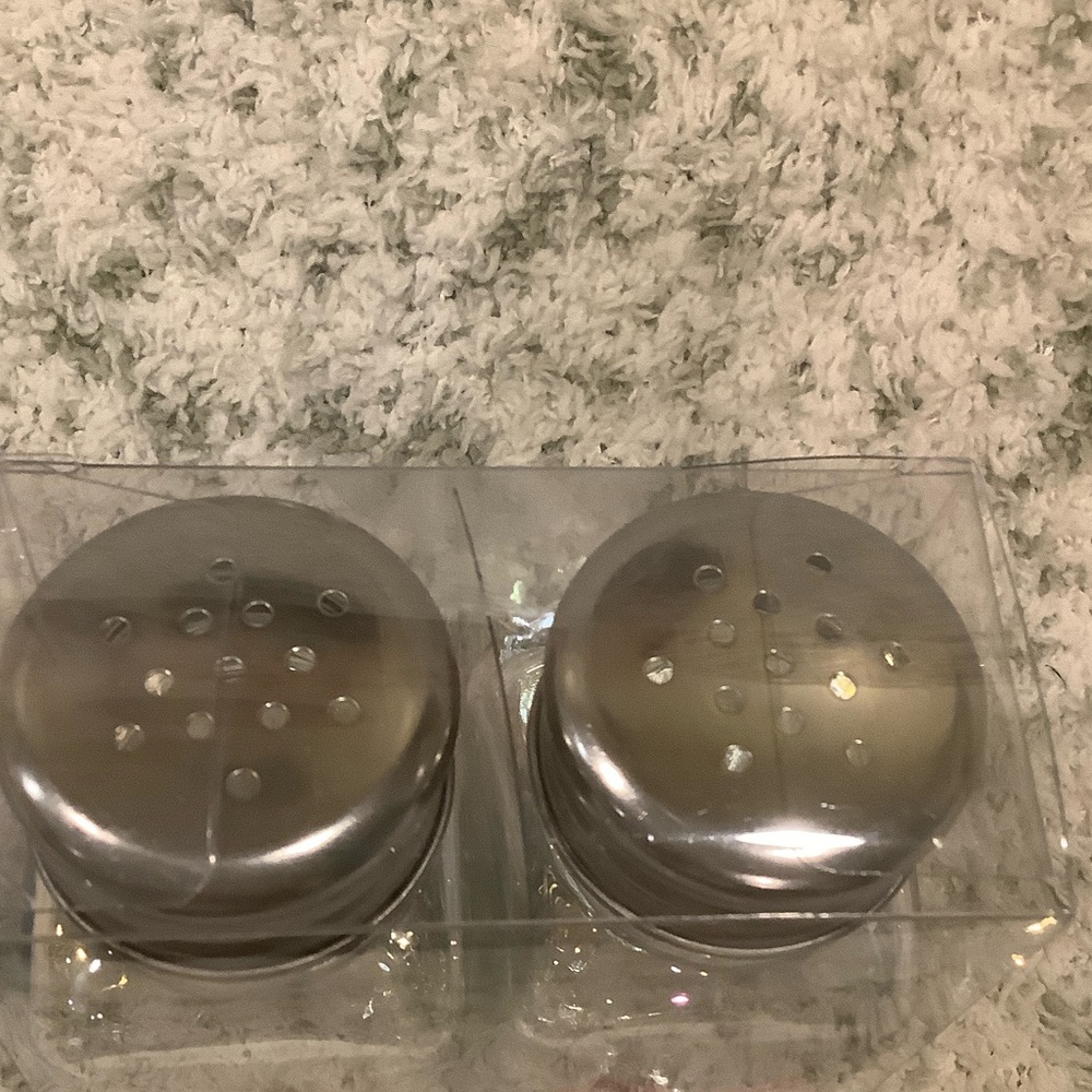 Willow & Reed Pink Ribbon Valentines Day Glass Salt Pepper Shaker Set NWT boxed - Picture 12 of 14